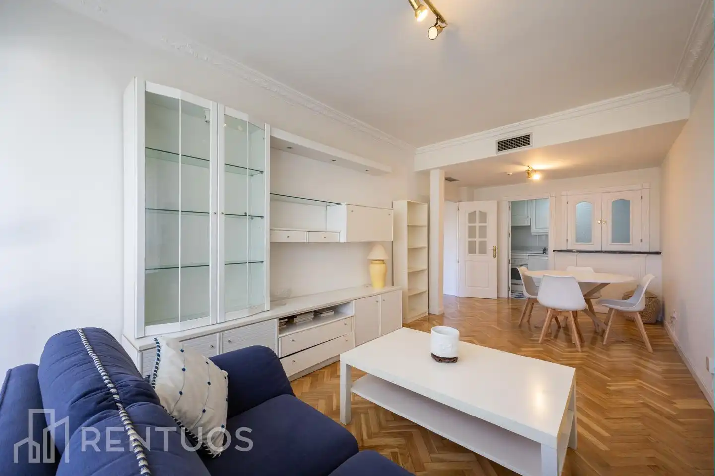 Sala de estar de Piso de alquiler en Madrid con Aire acondicionado, Parquet y Amueblado