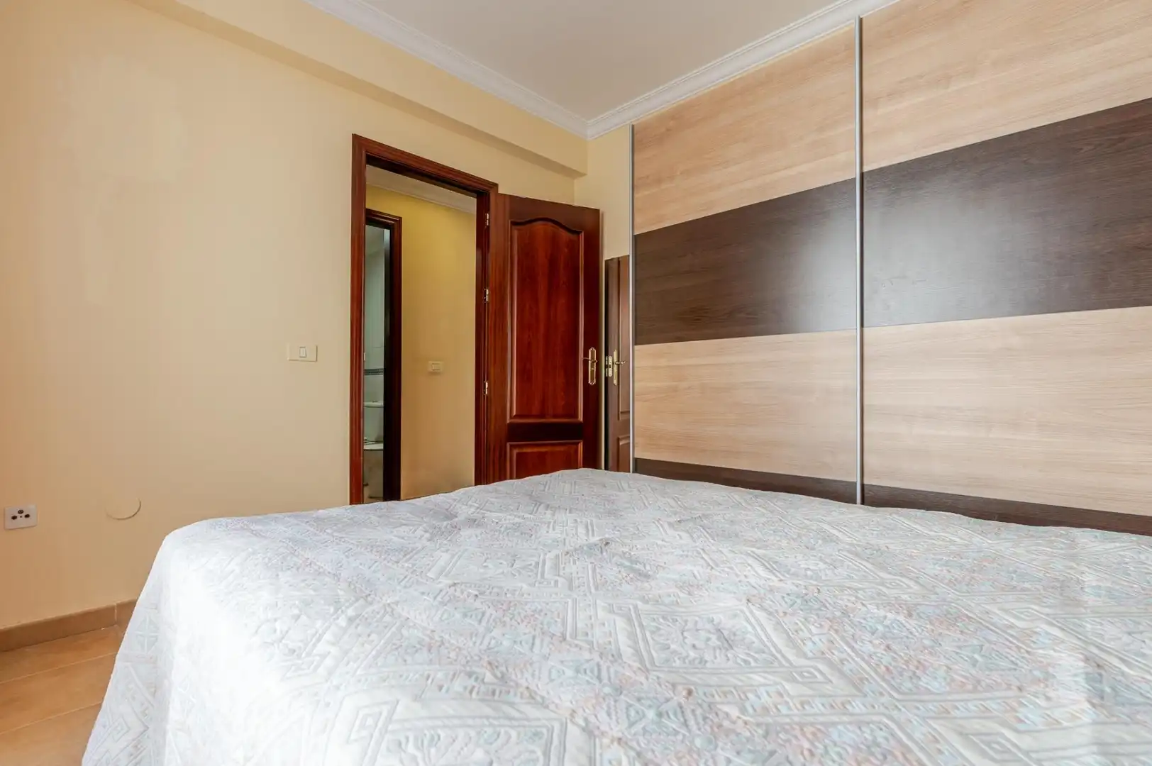 Habitación de Ático en venta en Gáldar con Terraza, Amueblado y Piscina comunitaria