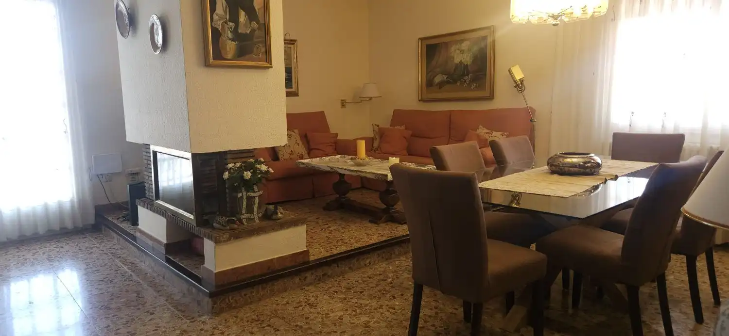 Comedor de Casa o chalet en venta en Corbera de Llobregat con Aire acondicionado, Calefacción y Terraza