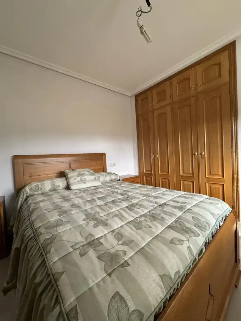 Dormitori de Casa o xalet en venda en Castro Caldelas amb Jardí privat, Traster i Moblat