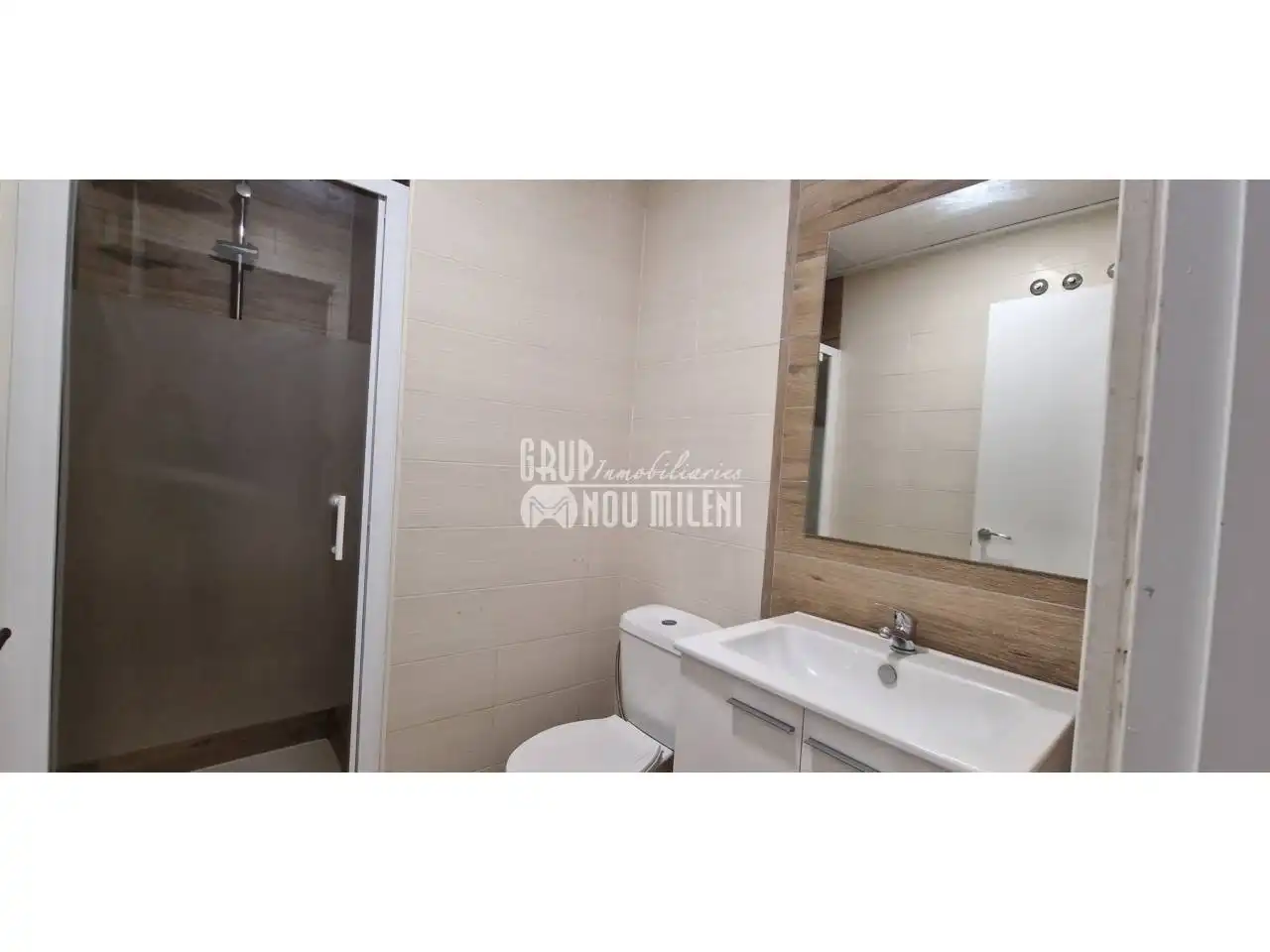 Bany de Loft de lloguer en Benetússer, Valencia