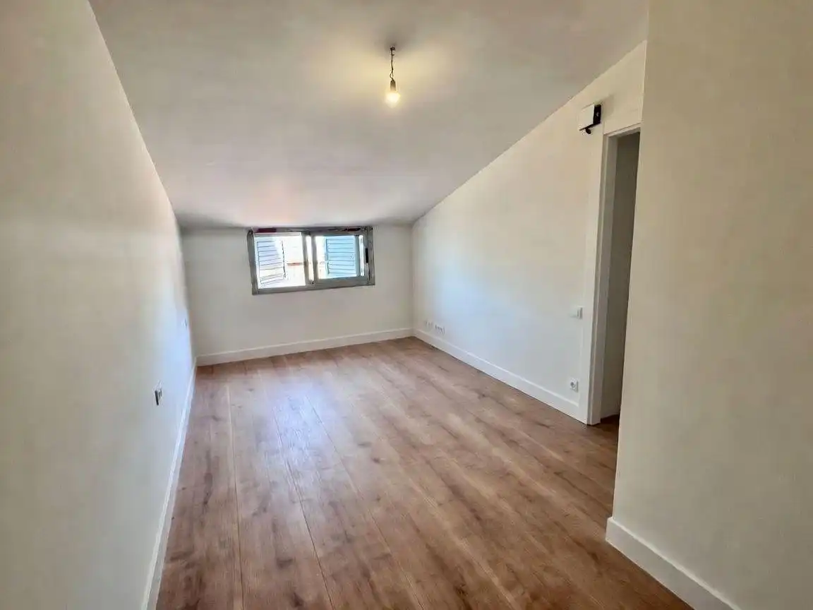 Bedroom of Flat for sale in Sabadell  with Air Conditioner, Heating and Terrace
