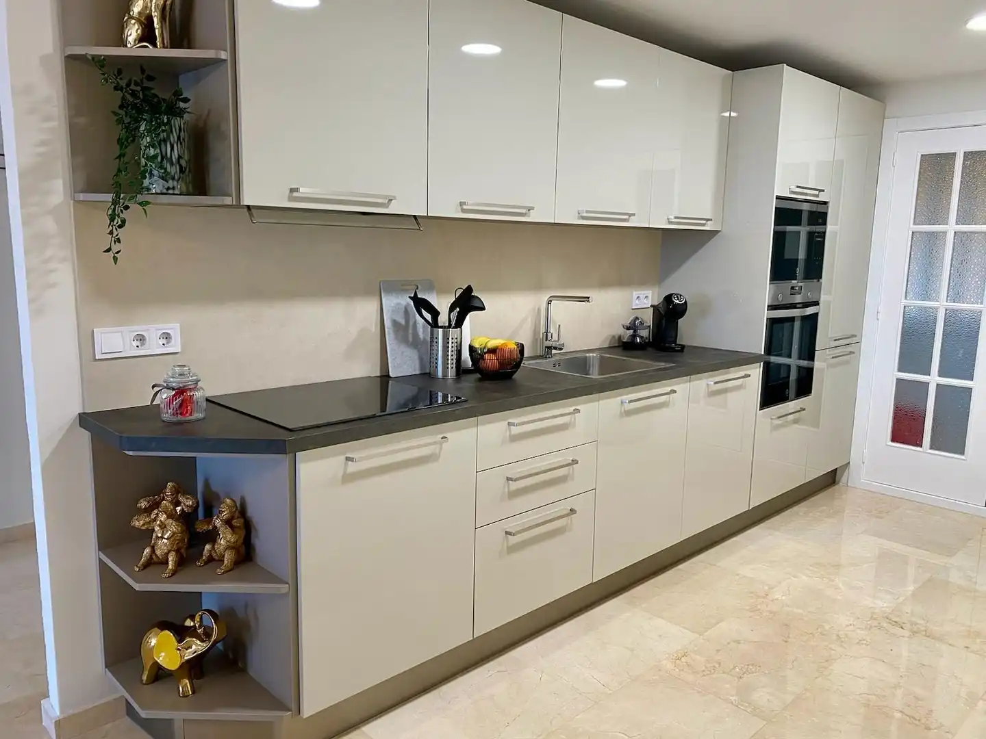 Cocina de Piso de alquiler en Altea con Aire acondicionado, Terraza y Amueblado