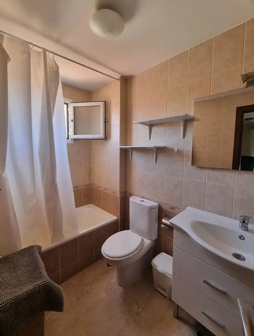 Baño de Apartamento en venta en Arona con Terraza y Amueblado