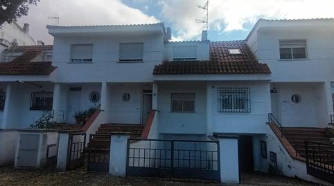 Foto 2 de Casa adosada en venda a Los Rosales, Ciudad Real Capital