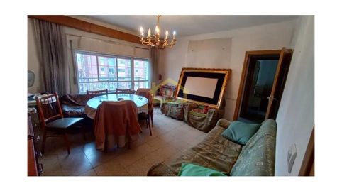 Foto 4 de Piso en venta en Calle de Los Tilos, Garrido Norte, Salamanca Capital