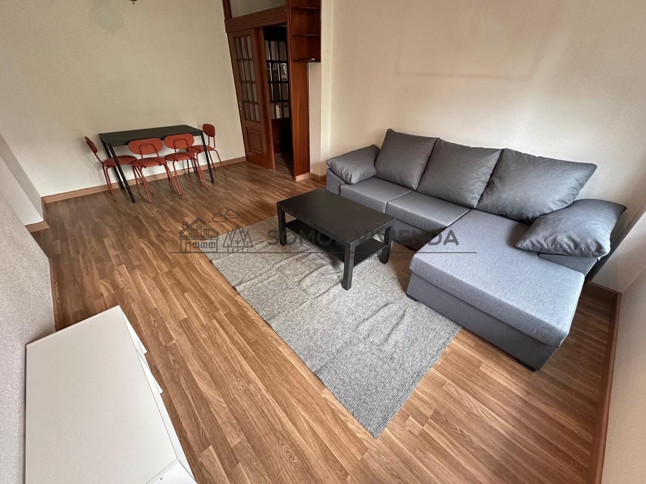 Sala d'estar de Pis en venda en Ourense Capital  amb Calefacció i Moblat