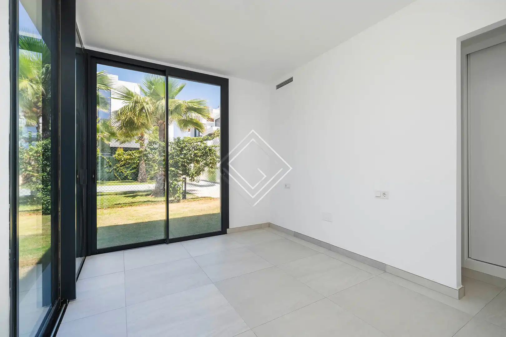 Chalet con piscina en venta en Río Real - Los Monteros, imagen 13