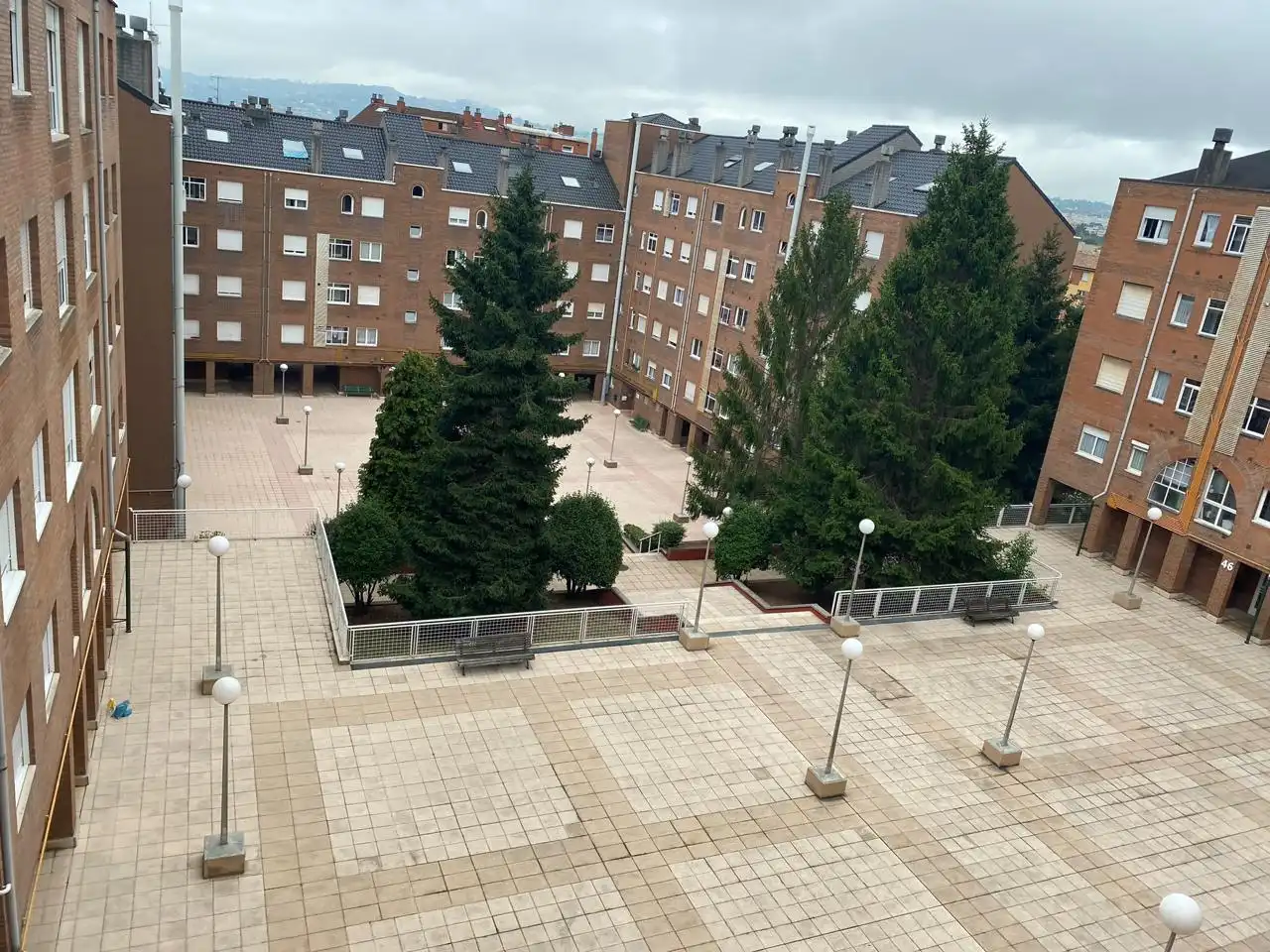 Terraza de Piso en venta en Oviedo  con Trastero
