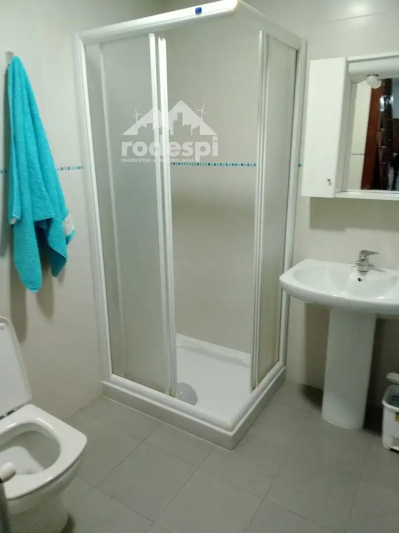 Badezimmer von Maisonette zum Verkauf in Xinzo de Limia mit Terrasse, Abstellraum und Möbliert