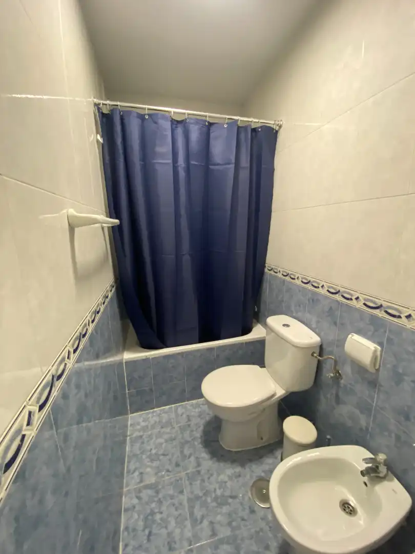 Bany de Apartament de lloguer en Málaga amb Aire condicionat, Moblat i Rentadora