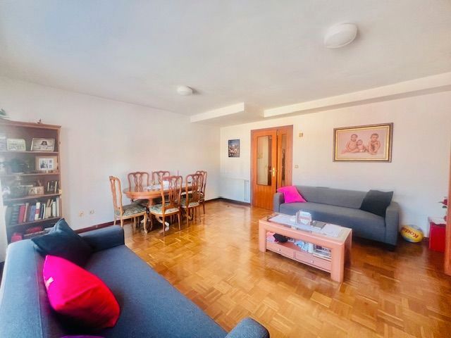 Sala de estar de Piso en venta en A Coruña Capital  con Calefacción, Terraza y Trastero