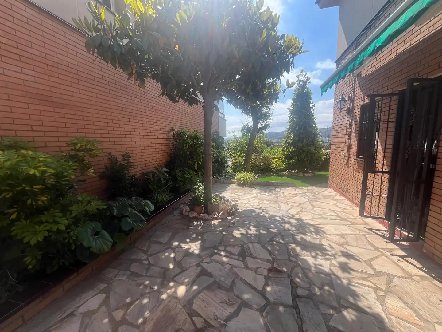 Garden of Houses for sale in Teià  with Air Conditioner, Heating and Terrace