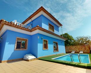 Vista exterior de Casa o xalet en venda en San Pedro del Pinatar amb Aire condicionat, Calefacció i Jardí privat