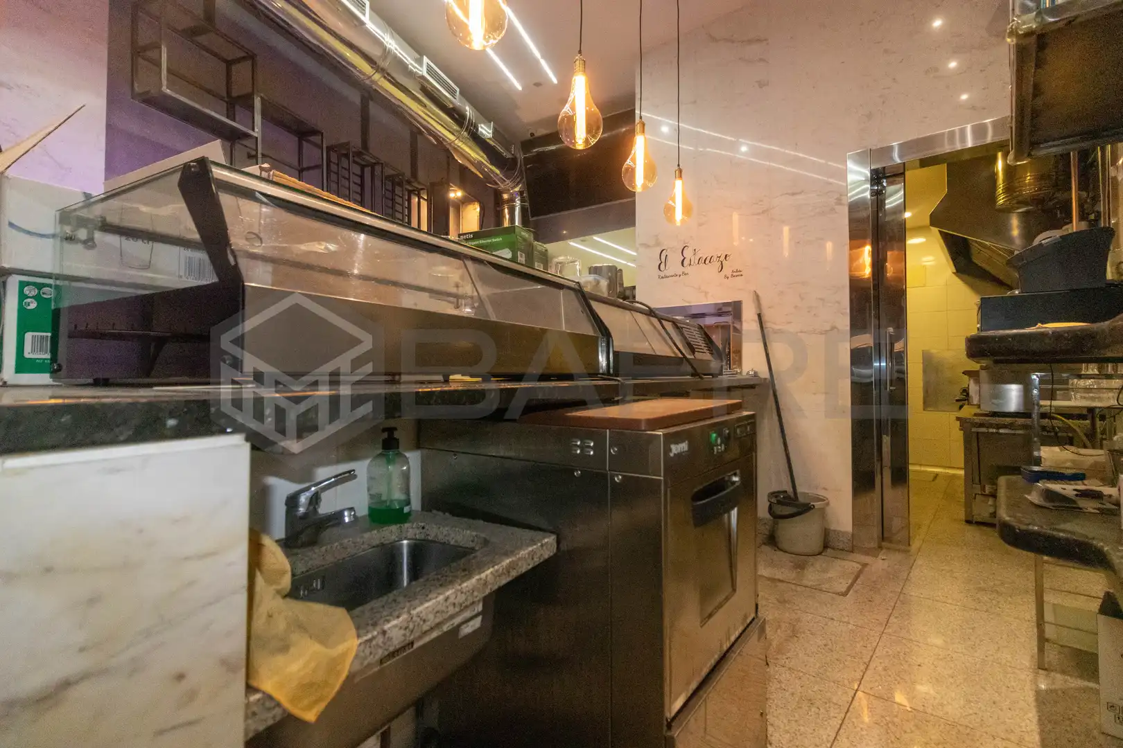 Cuina de Local de lloguer en Madrid