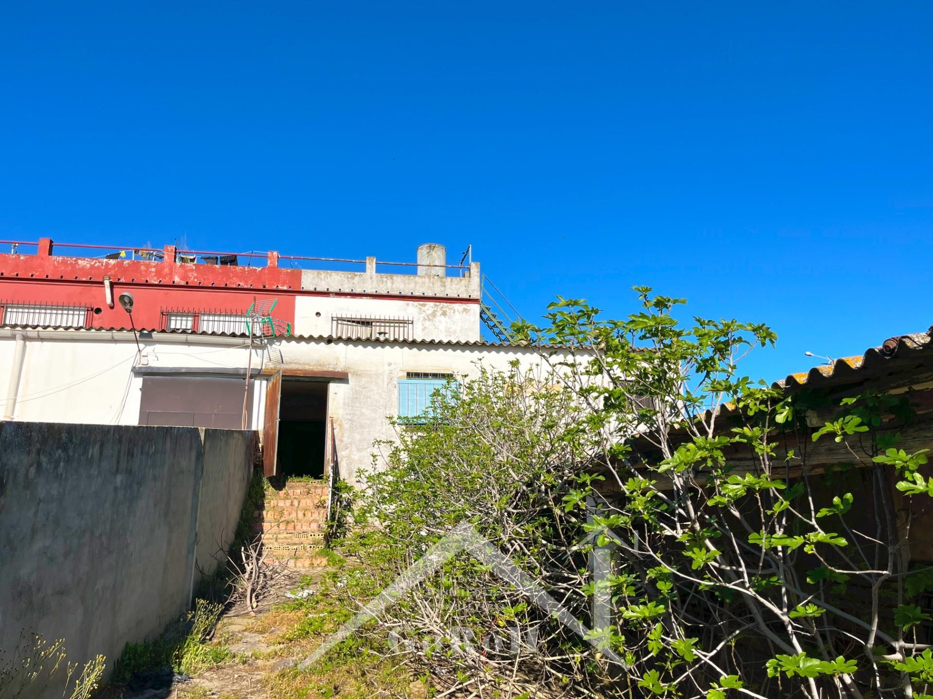 Casa adosada en venta en Villaverde del Río