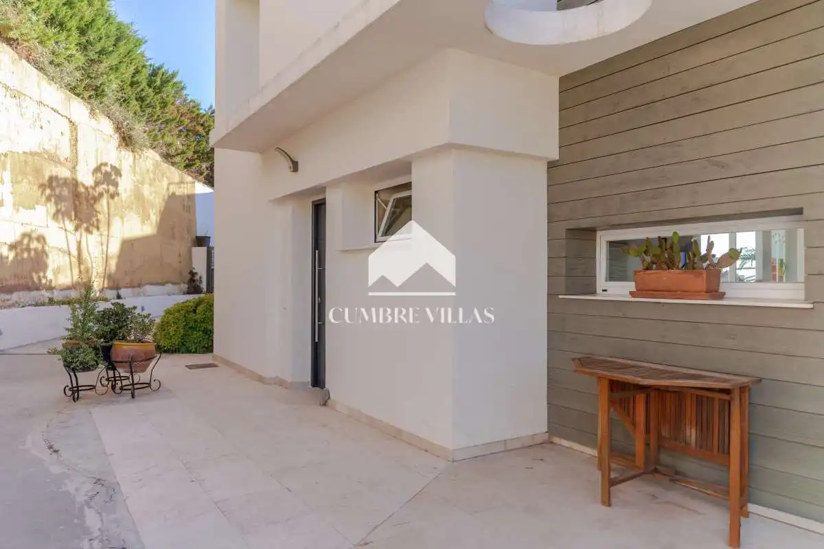 Terrassa de Casa o xalet en venda en La Herradura