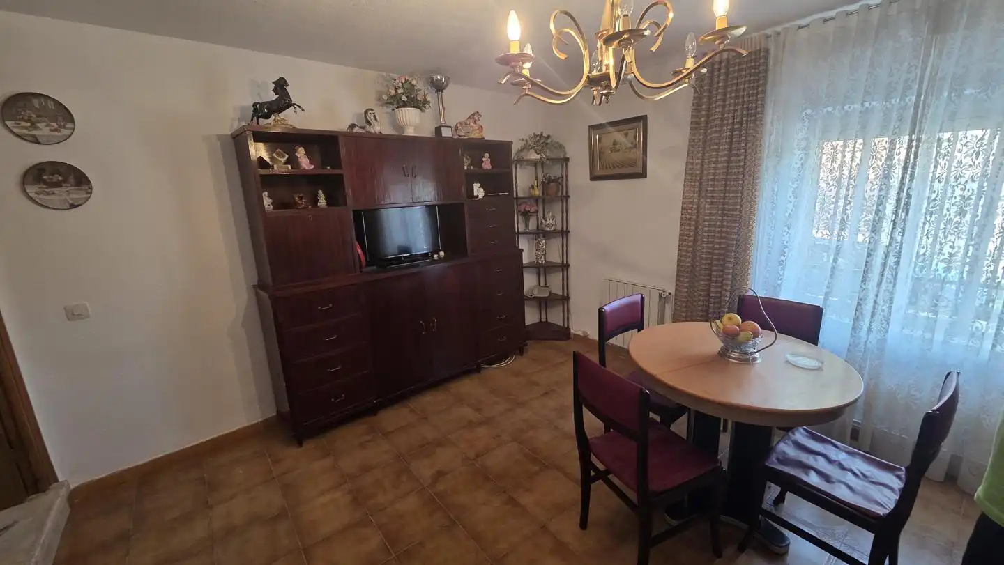 Comedor de Casa o chalet de alquiler en Barajas de Melo con Calefacción y Amueblado
