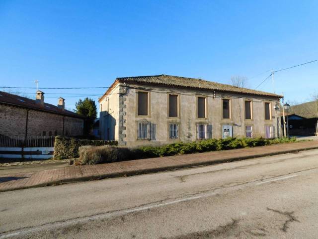 Casa-chalet en Venta en Balagares, 19 en Robregordo