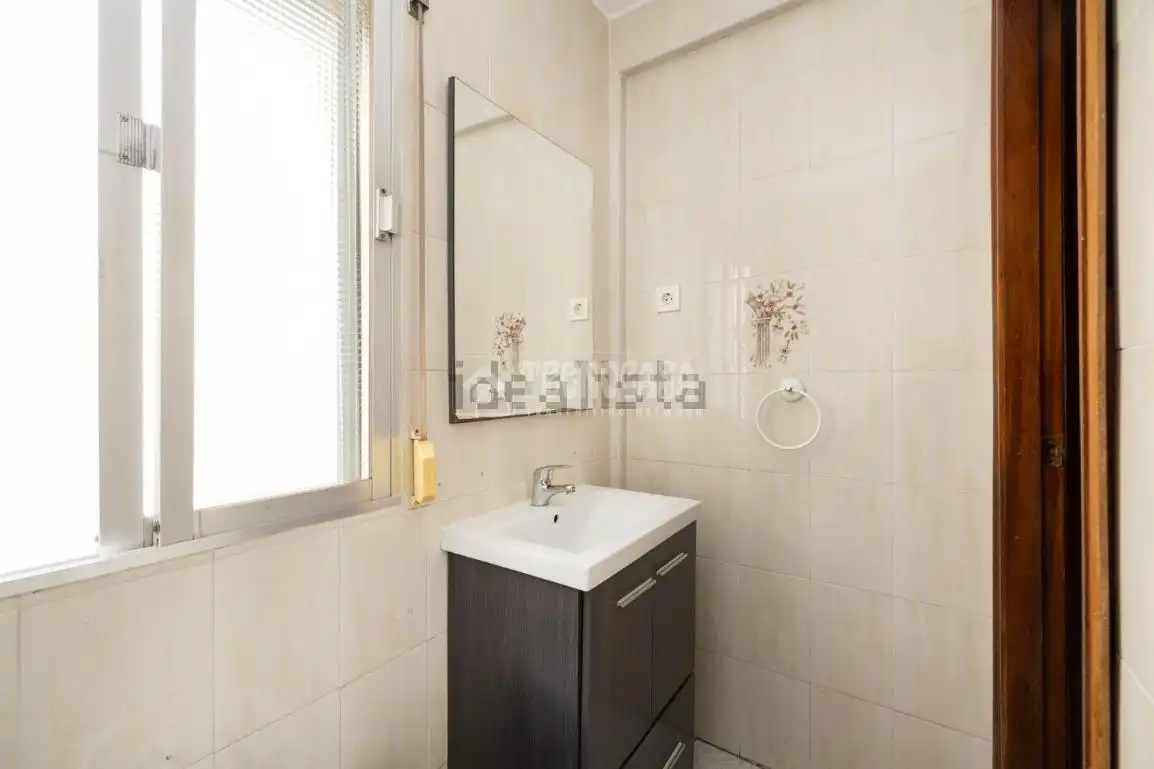 Baño de Piso en venta en Granada con Aire acondicionado y Terraza