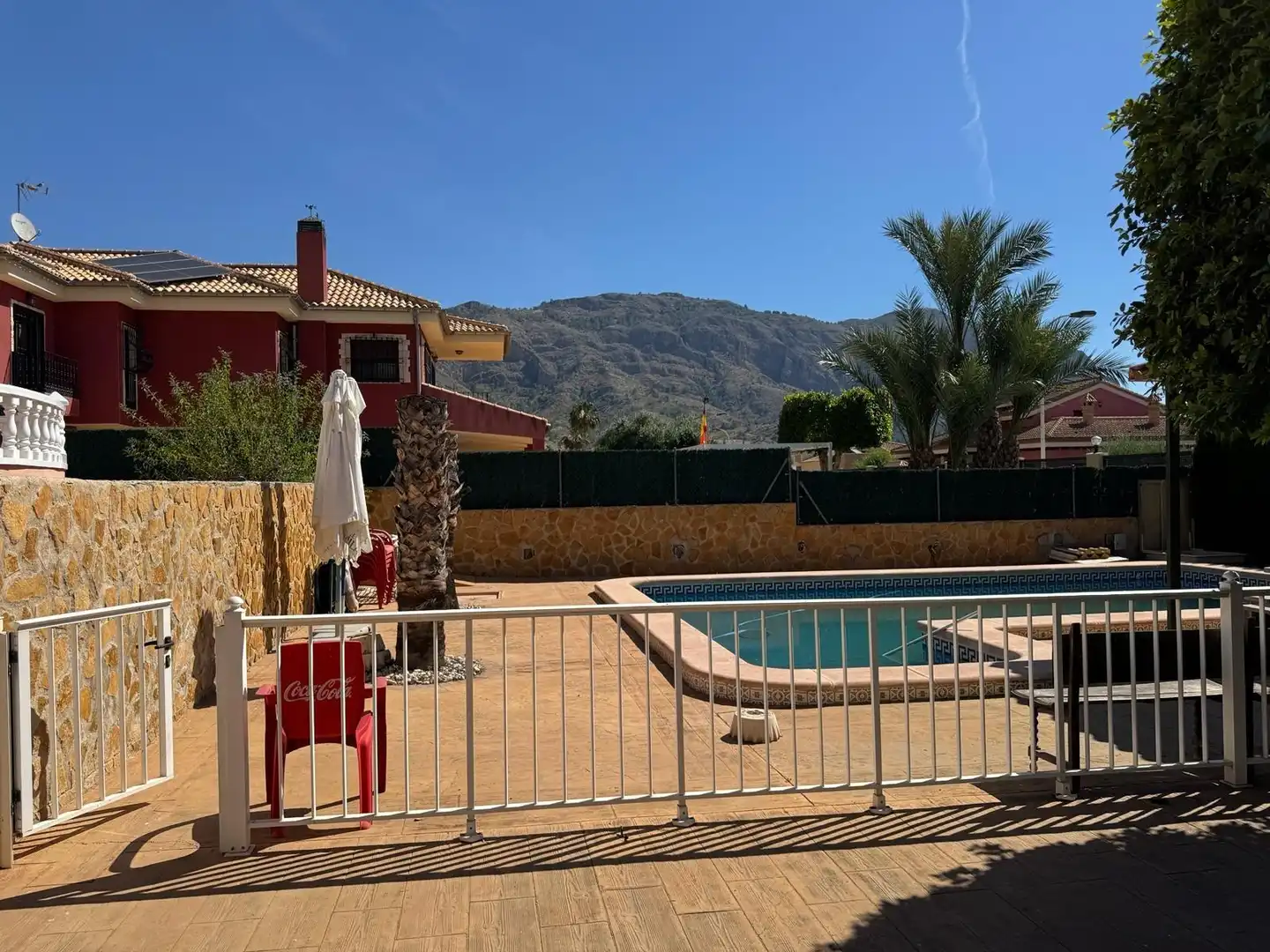 Piscina de Casa o xalet en venda en Orihuela amb Aire condicionat, Jardí privat i Traster