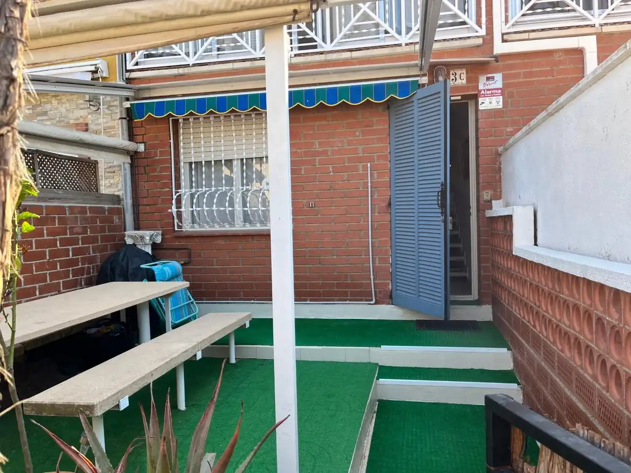Terrasse von Einfamilien-Reihenhaus zur Miete in Cambrils mit Heizung