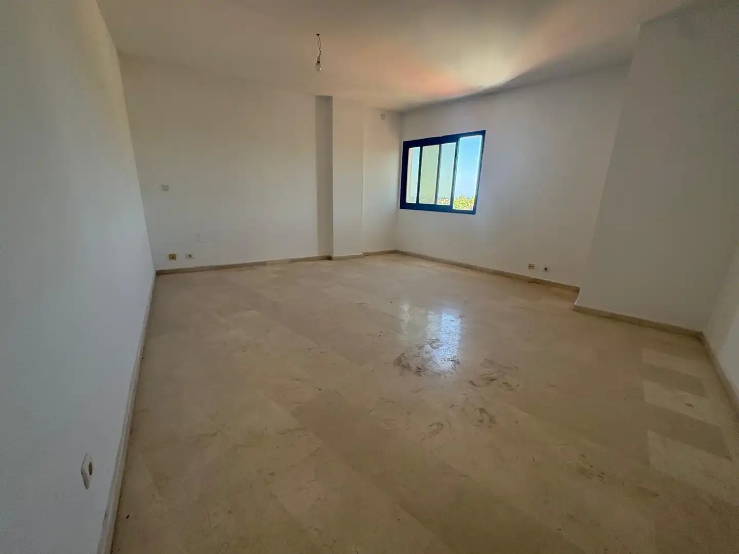 Living room of Flat for sale in Algeciras