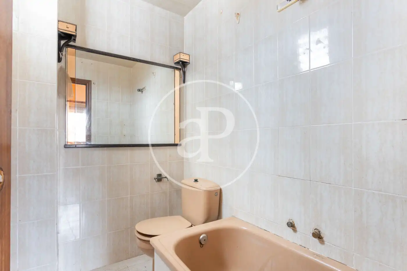 Bathroom of Flat for sale in Valencia  with Heating, Terrace and Balcony