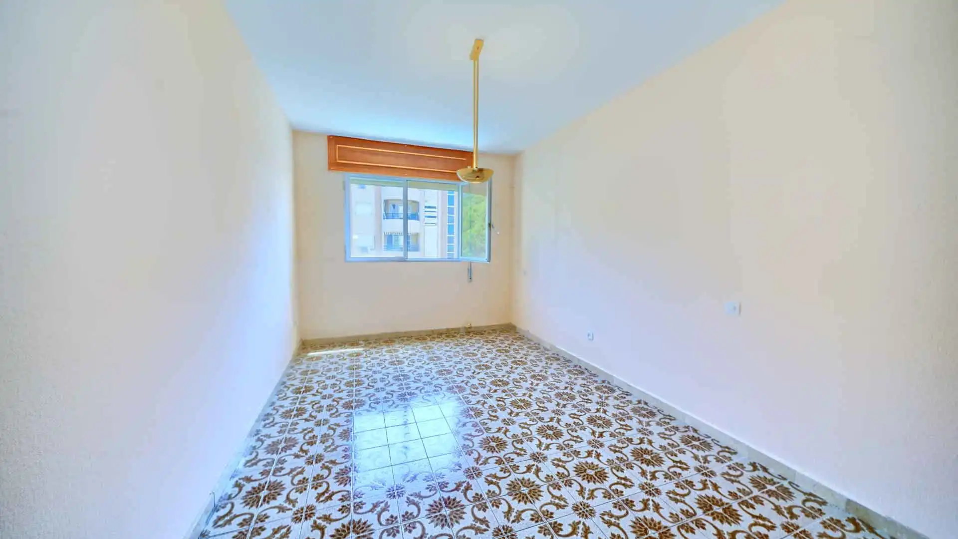 Habitación de Apartamento en venta en Marbella con Aire acondicionado, Terraza y Trastero