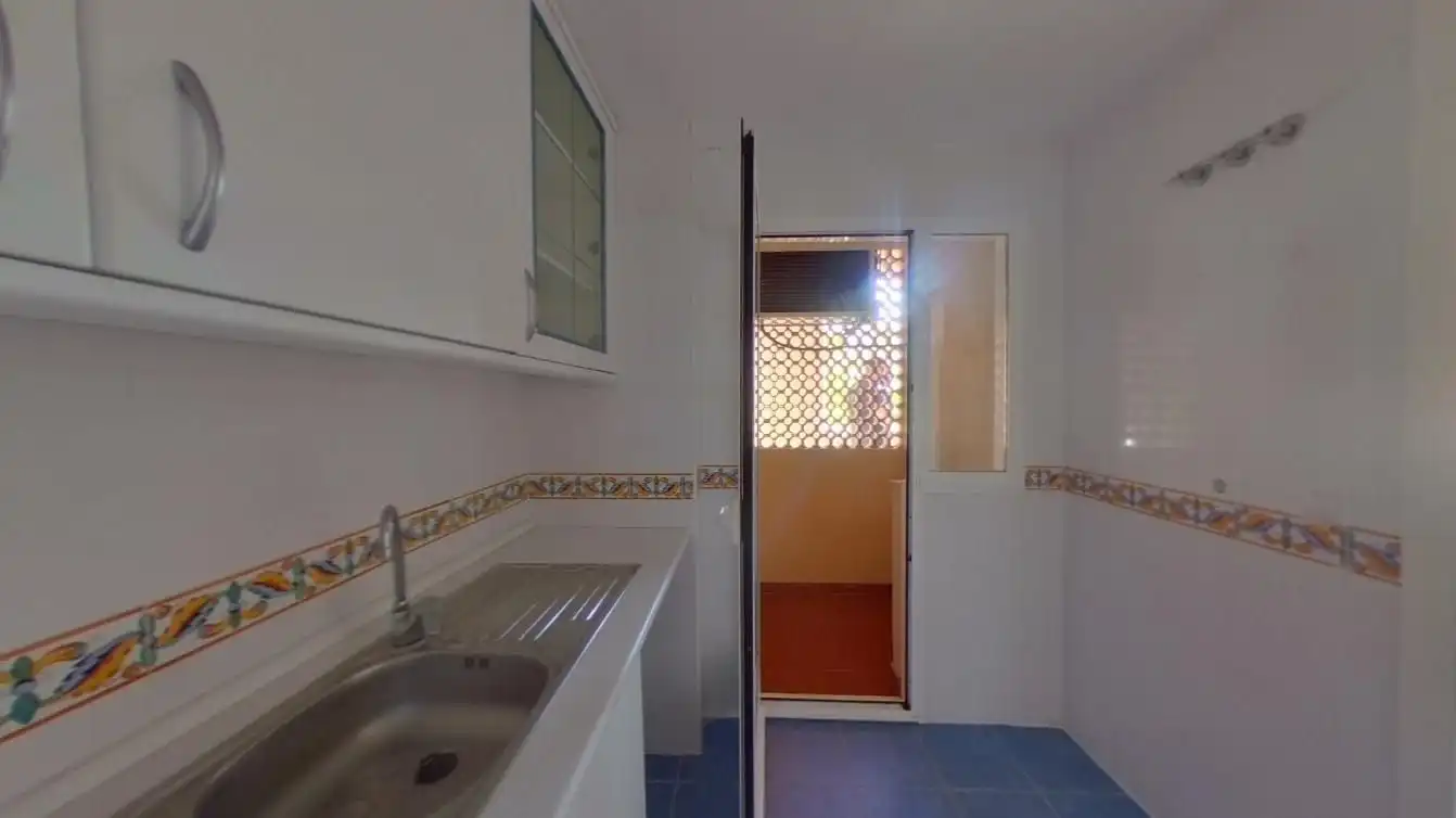 Kitchen of Flat for sale in Mijas