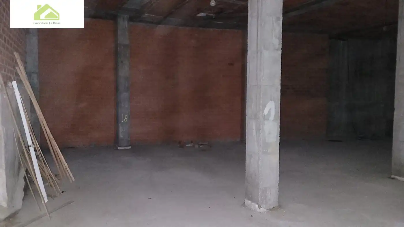Local comercial en venda a Casco Antiguo, imagen 5