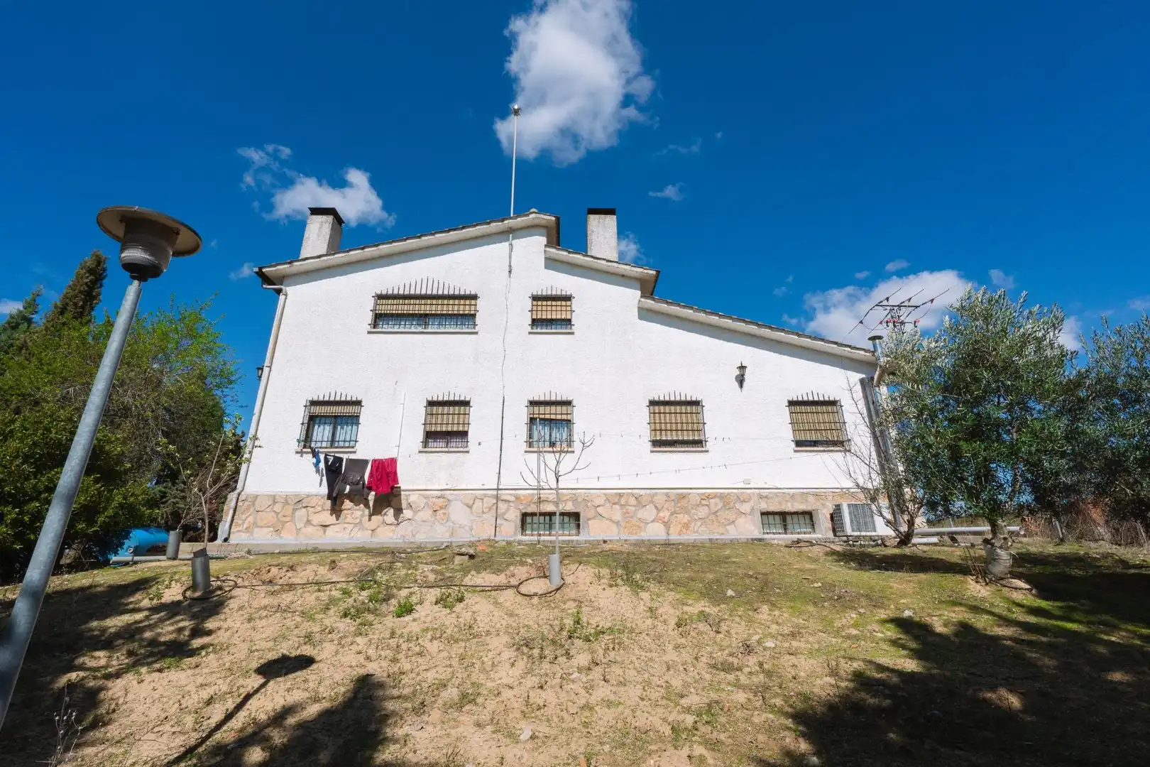 Vista exterior de Finca rústica en venda en Carranque amb Aire condicionat, Calefacció i Jardí privat
