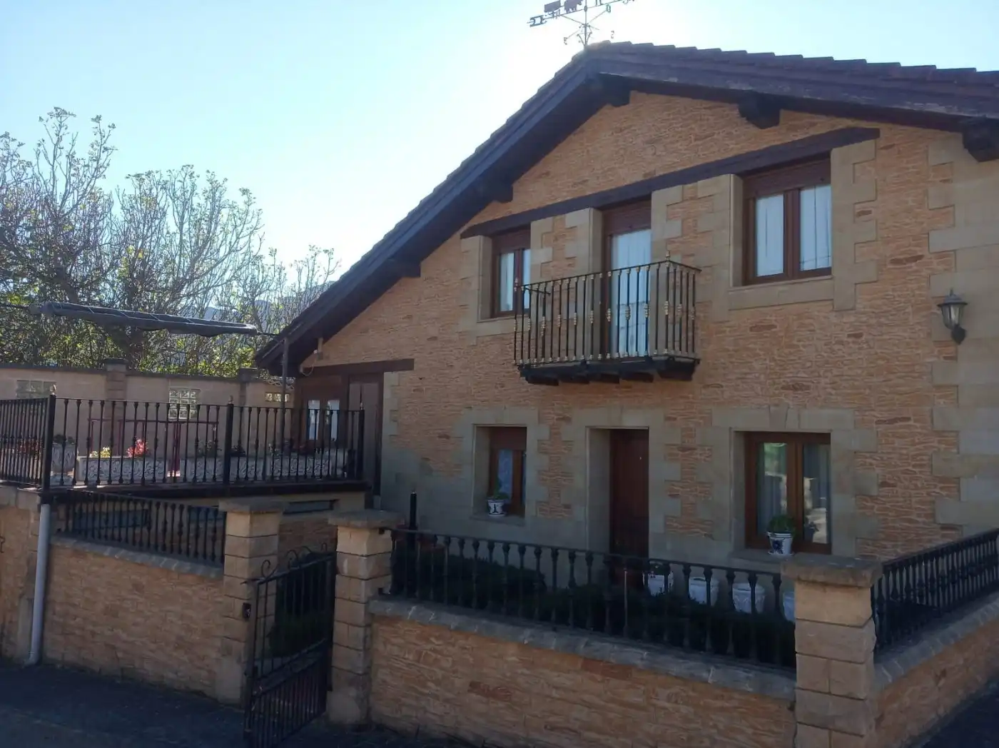 Exterior view of Houses for sale in Valle de Mena  with Private garden, Terrace and Storage room