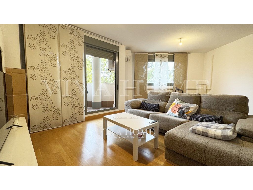 Flat for sale in Urbanizaciones