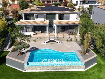 Villa con piscina in vendita a Muntanyeta