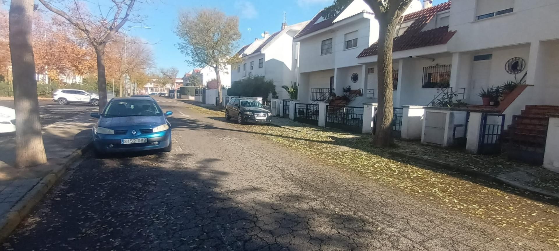 Vista exterior de Casa adosada en venda en Ciudad Real Capital amb Aire condicionat i Terrassa