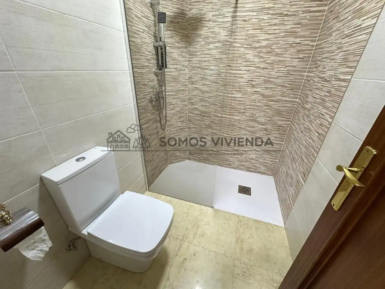 Baño de Casa o chalet en venta en San Cibrao das Viñas con Calefacción, Jardín privado y Terraza