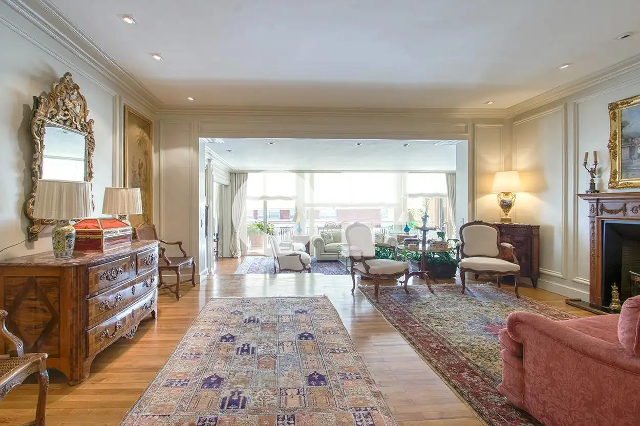 Piso con terraza en venta en Carrer Carrer Jacinto Benavente