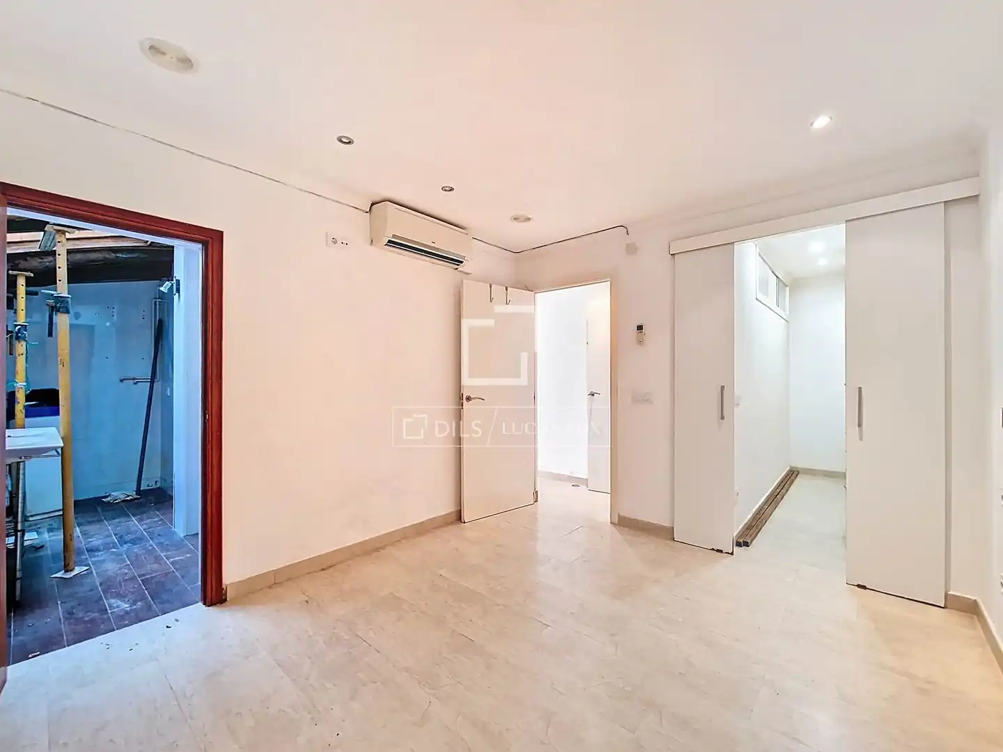 Flat for sale in Vilanova i la Geltrú  with Air Conditioner and Heating