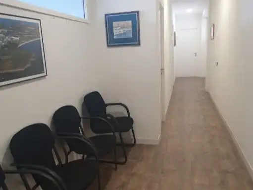 Büro zur Miete in Gijón  mit Heizung und Internet