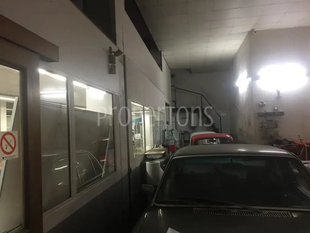 Local comercial en venda a Antonio alzaga
