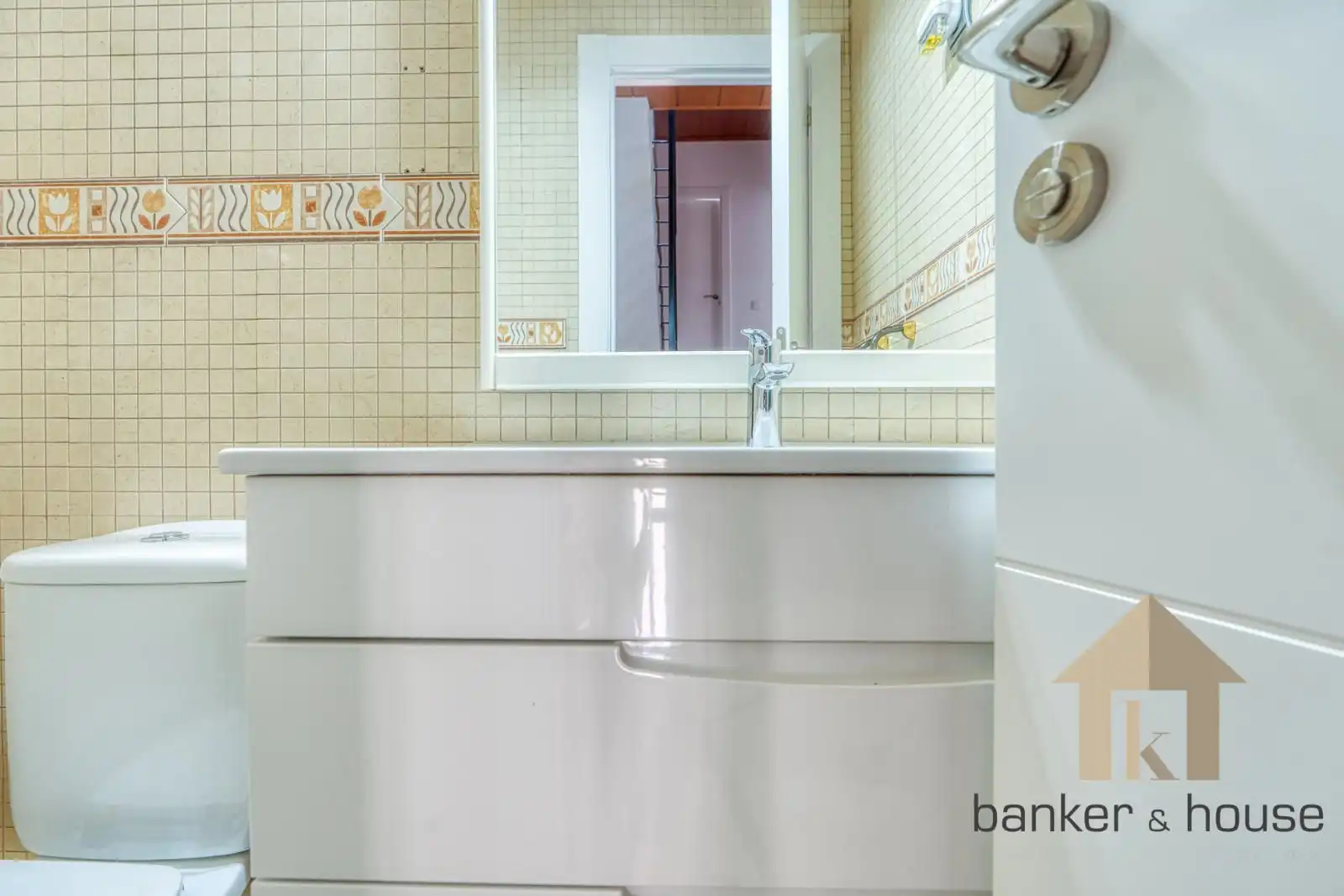 Bathroom of Detached homes for sale in Cerdanyola del Vallès  with Air Conditioner, Heating and Private garden