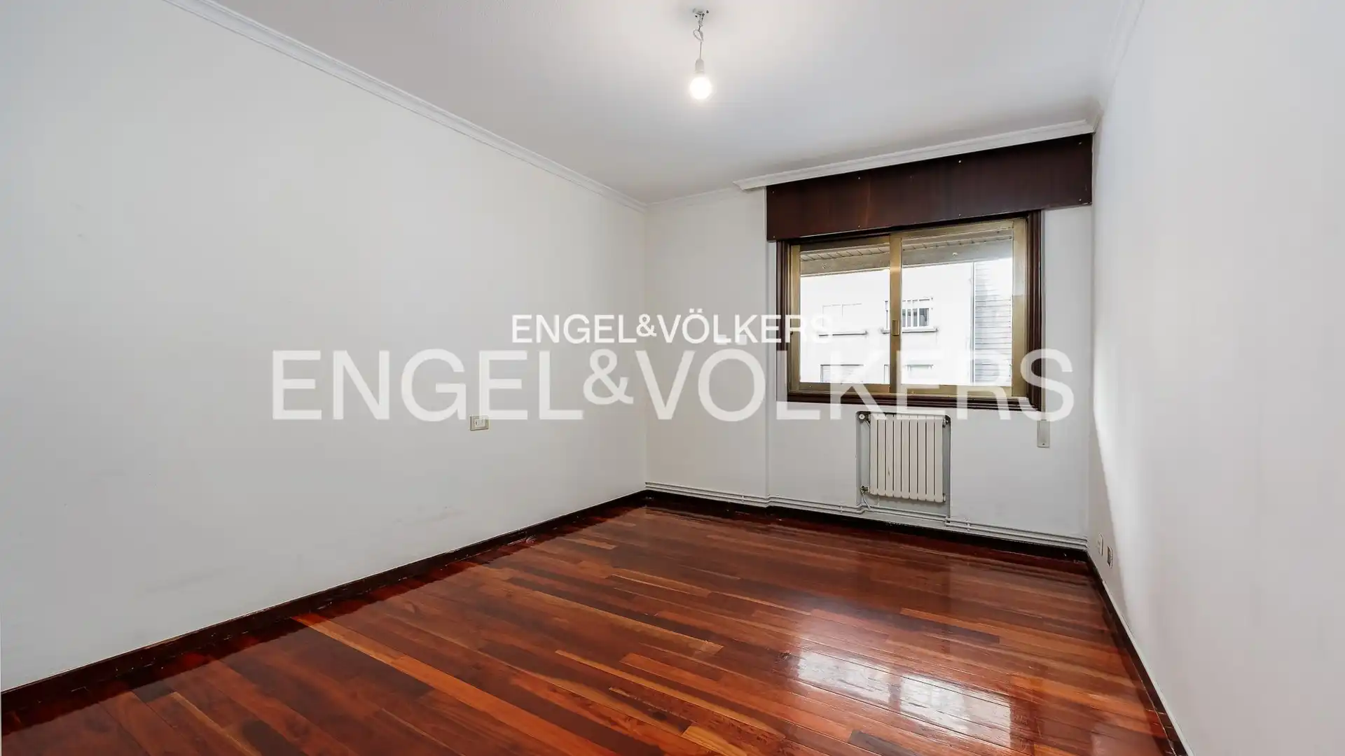 Esszimmer von Wohnungen zum Verkauf in Vigo  mit Heizung, Parkett und Terrasse