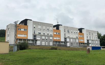 Außenansicht von Wohnungen zum verkauf in Voto mit Terrasse