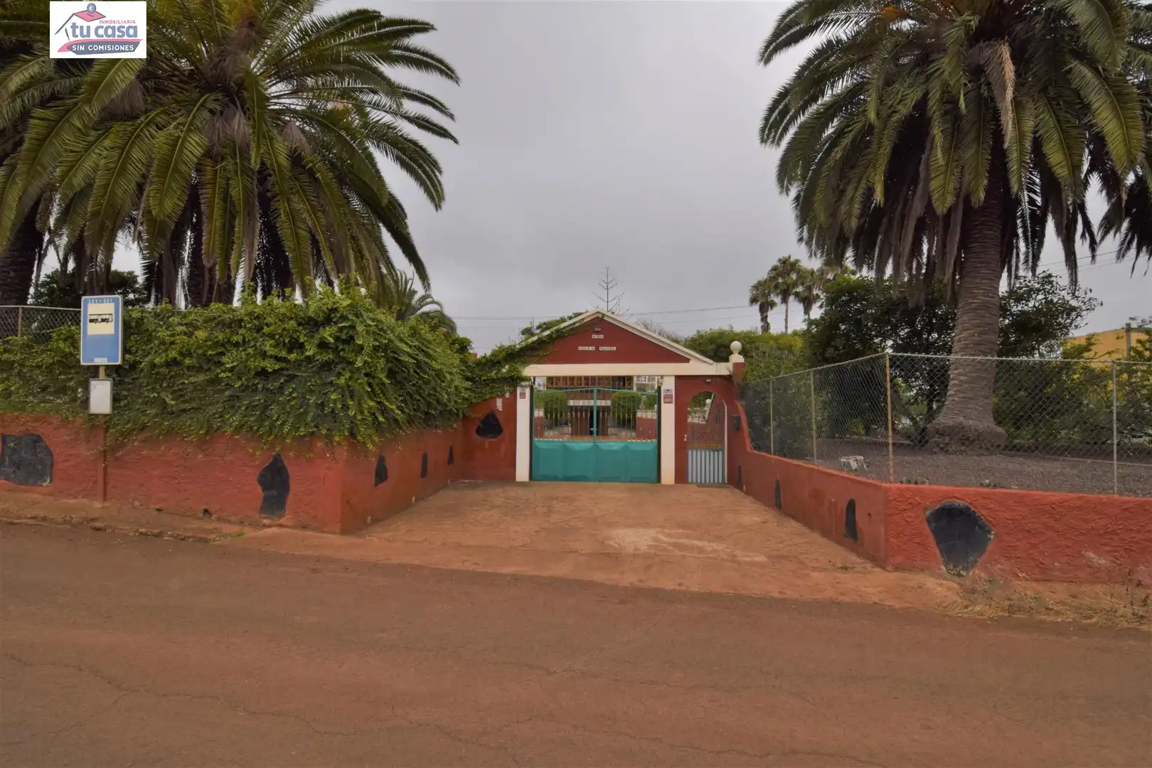 Exterior view of Houses for sale in Santa María de Guía de Gran Canaria  with Air Conditioner, Heating and Private garden