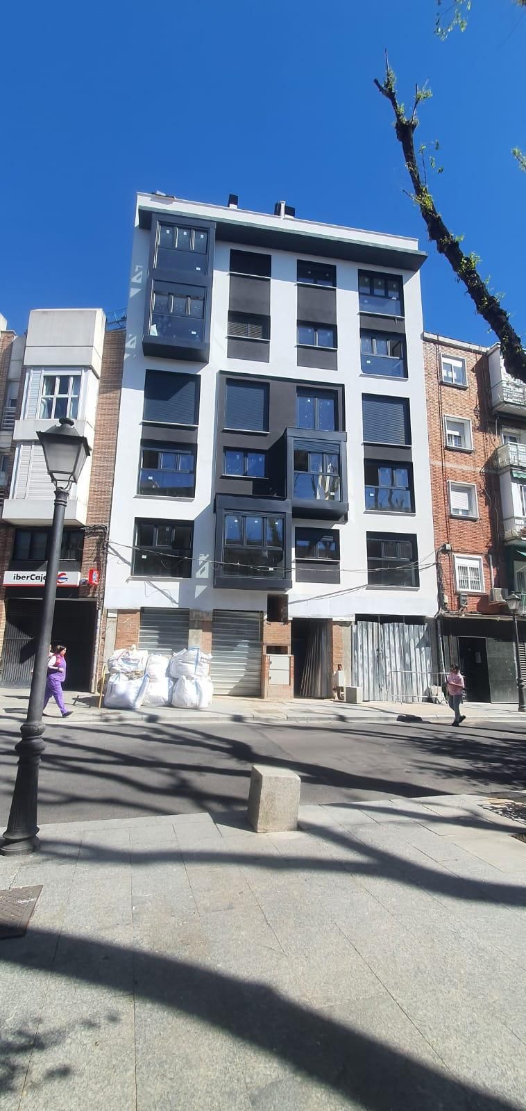 Vista exterior de Estudi en venda en  Madrid Capital amb Calefacció i Terrassa