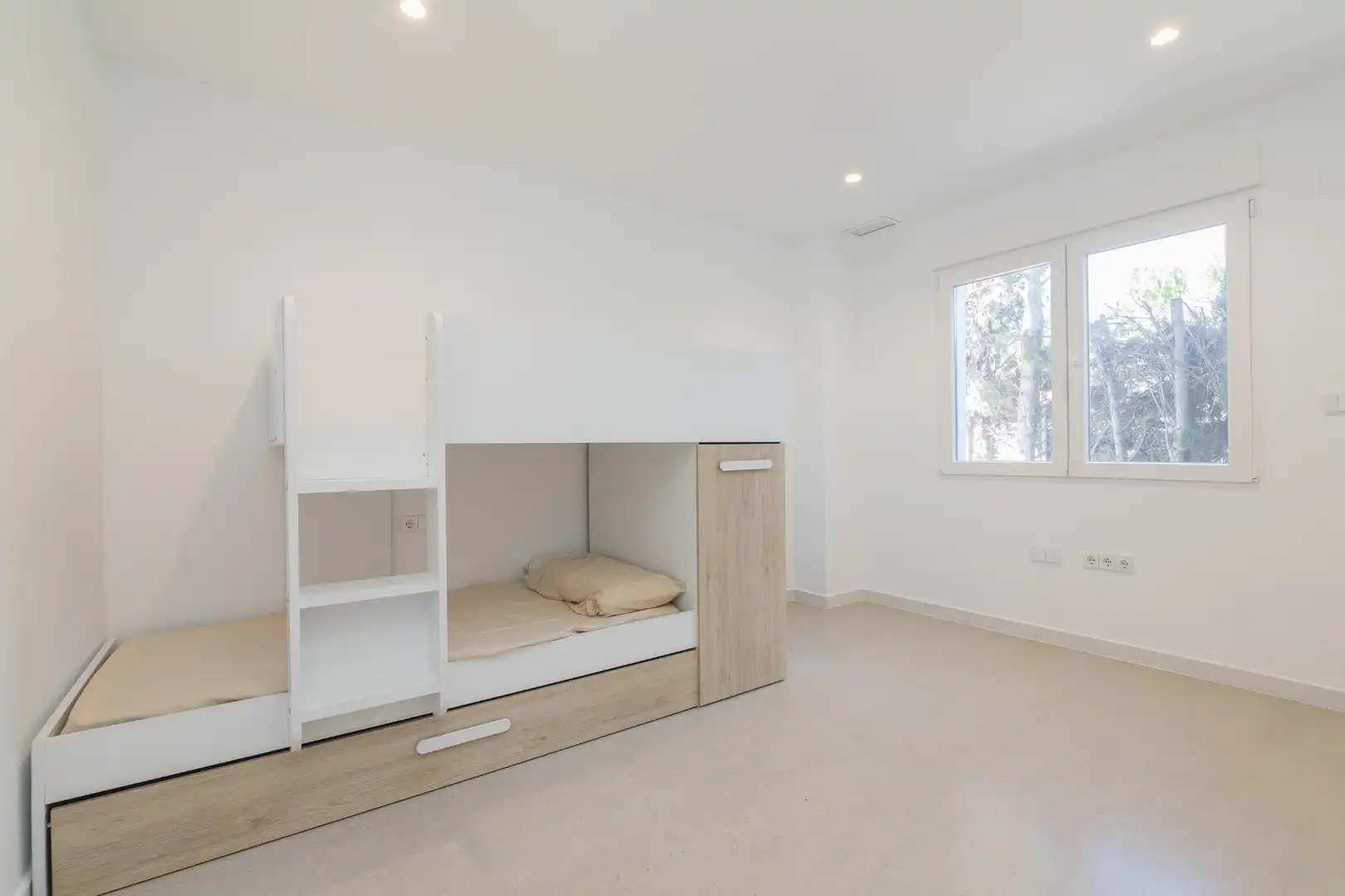 Bedroom of Houses for sale in Elche / Elx  with Air Conditioner, Private garden and Terrace