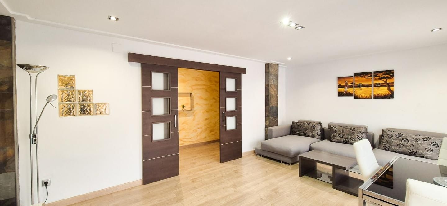 Wohnung zur Miete in Elche / Elx mit Möbliert und Balkon