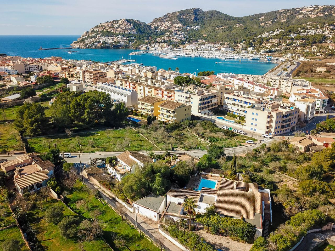 Vista exterior de Casa adosada en venda en Andratx amb Aire condicionat i Piscina
