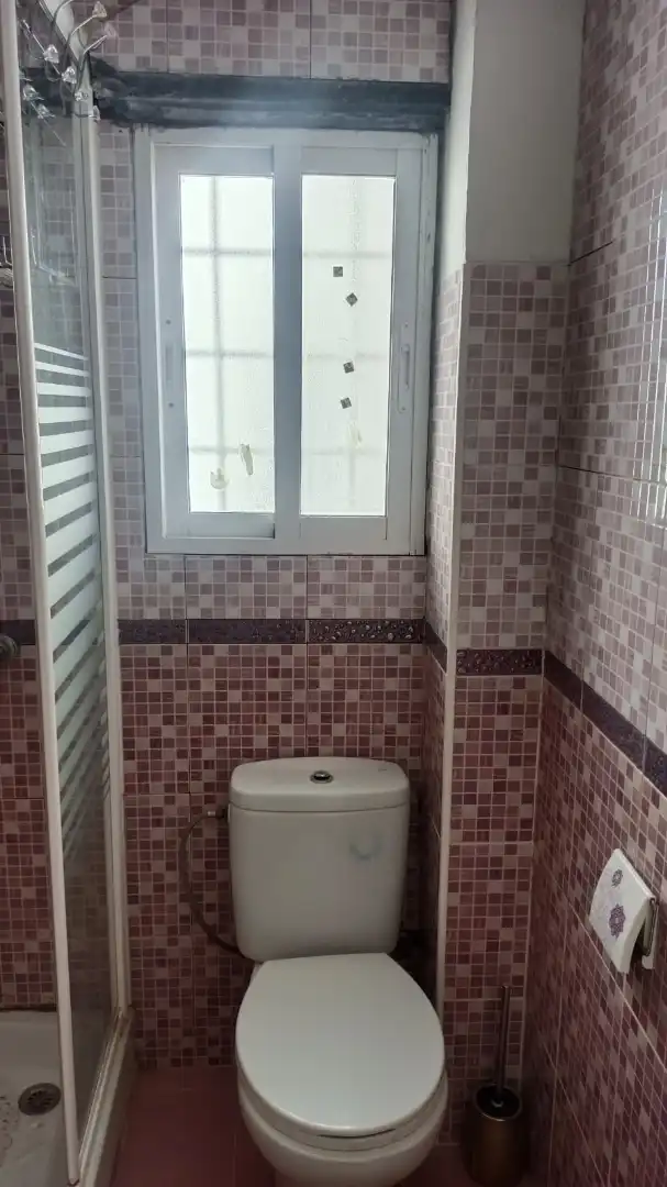 Baño de Piso en venta en Madrid con Calefacción y Alarma